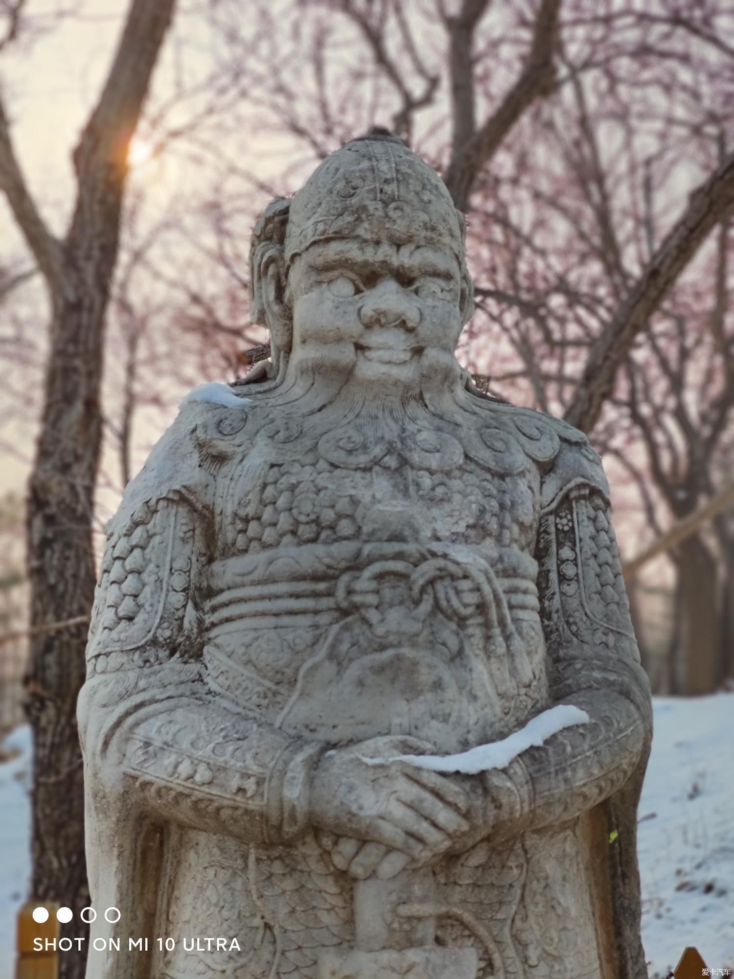 残雪山景，也美……