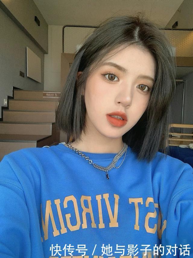 2020秋冬流行的“发色”,不仅白皮女孩染好看,黄黑皮染也超显白