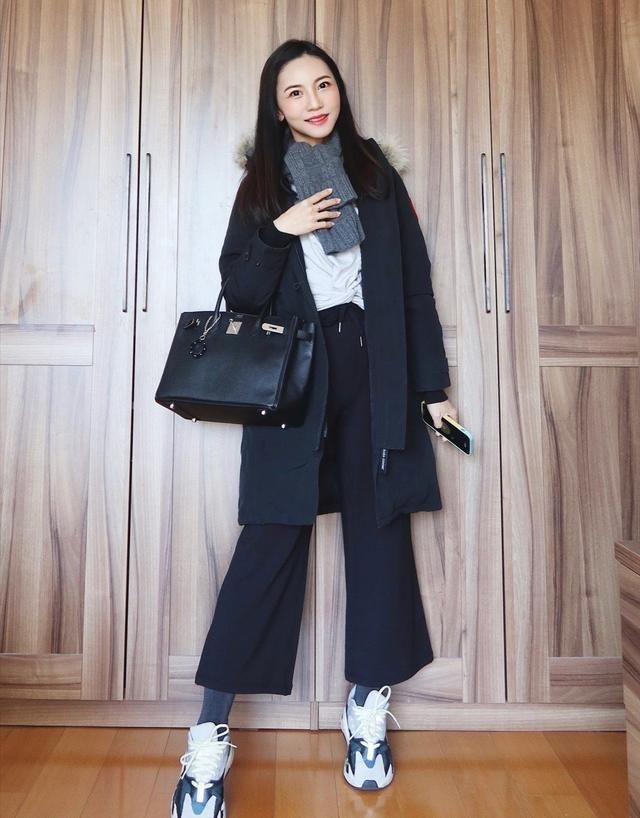 40岁女人穿衣别太土气，学会这几套穿搭，照样魅力十足