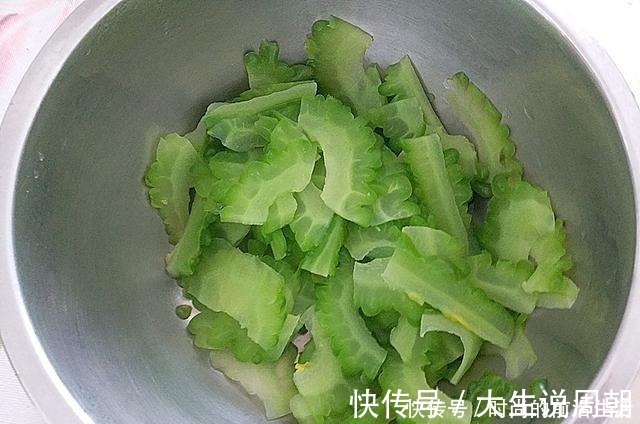 降糖|天然“胰岛素”被发现,每天炒一盘,解毒降糖,冬天记得吃一些