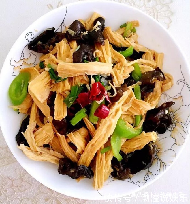 腐竹|春节大鱼大肉吃的太油腻，教你几道清淡解腻的家常菜，简单又实惠