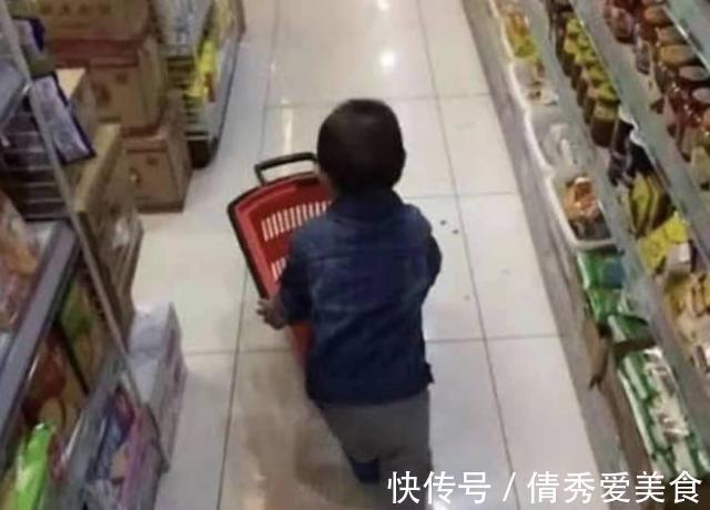 超市|五岁女孩在超市一直吃草莓，被店员制止之后，孩子口出狂言