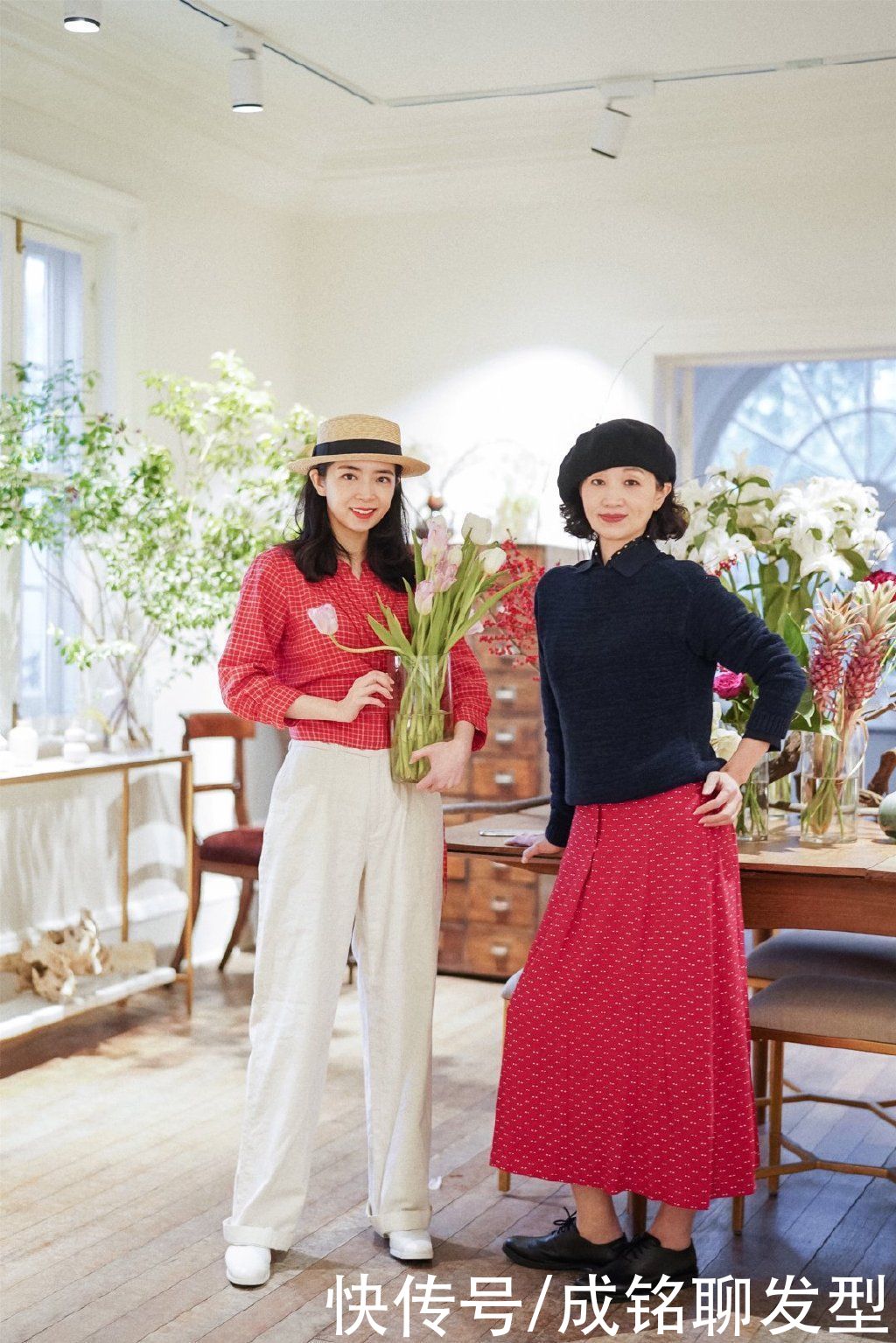 女人过了60岁别总穿裤子，试试洋气百搭的裙子，减龄舒服又时髦