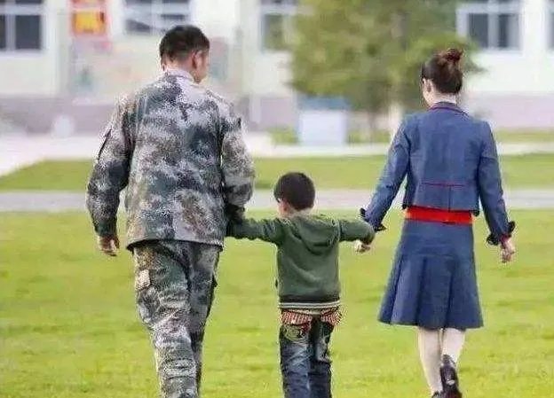 独立|这就囧了，军娃教育