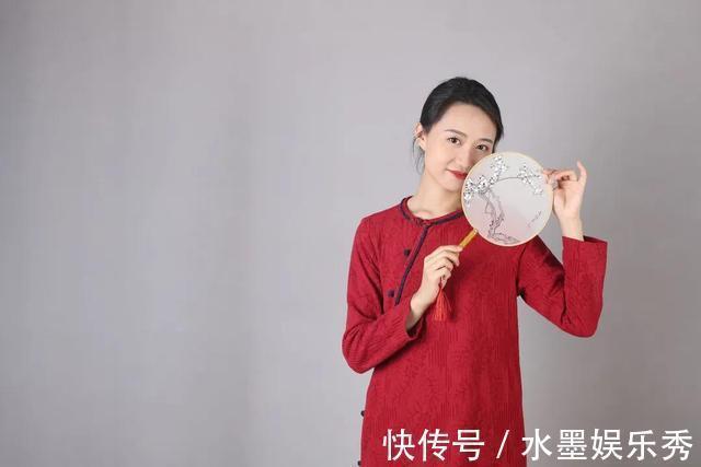 铁公鸡$“酒中不语真君子”,后半句也是精华,藏着一个人的人品