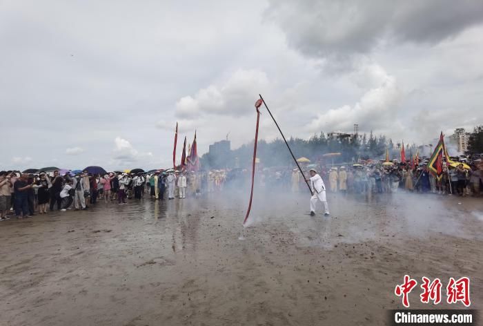 唐耀原|广西东兴京族民众举行传统盛典——哈节