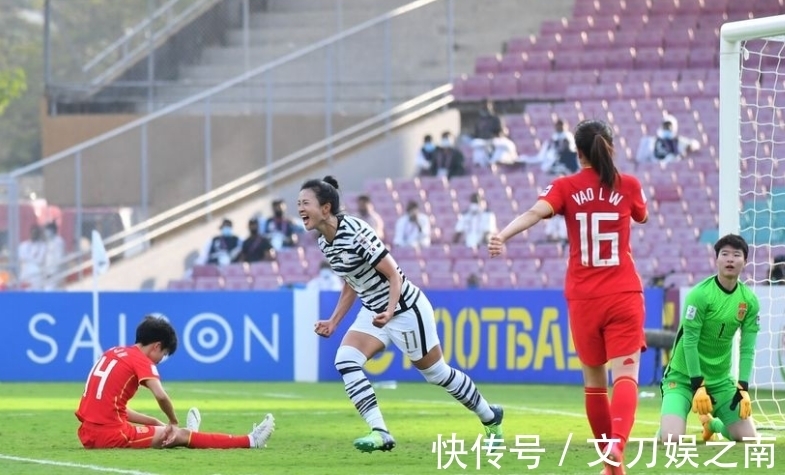 逆转|邻居被感动!日本球迷狂赞:决赛很精彩,中国女足永不放弃