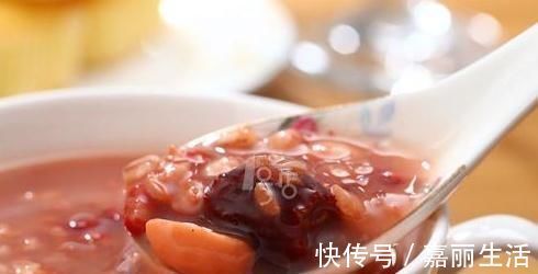 指甲|每天喝一碗，指甲上月牙回来了，白头发也变黑了，你值得拥有！