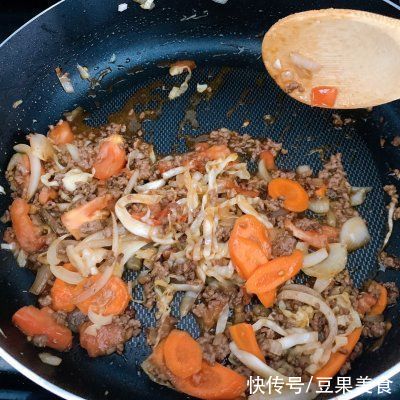 家常炒年糕你这么做，好吃到停不下来