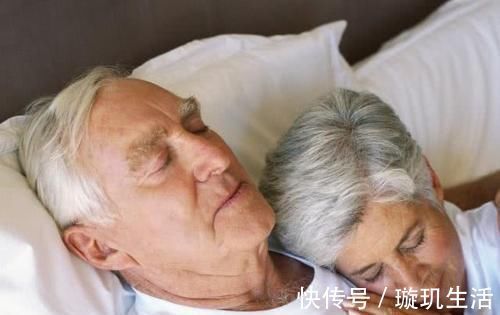 男女|睡前“松三处”,远离失眠、多梦,睡的香!不管男女都可以来试试