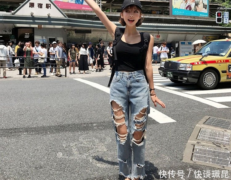 牛仔裤|牛仔裤小姐姐的穿着穿出清新时尚,更有吸引力