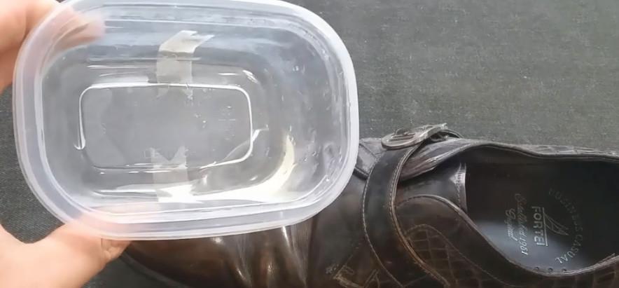 晚上|皮鞋前端容易有折痕,只需涂点这个,折痕一晚上就消失,简单实用