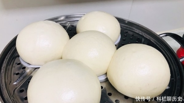 教你做好吃的戗面馒头,叠一叠擀一擀层次多,松软耐嚼层次多,太香了