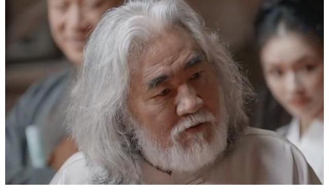 四大名著|“嘴毒”名导张纪中：笑侃那英不红，孙红雷眼小，还说黄子韬松垮