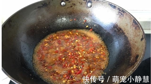 这种水果，皮比肉宝贵多了，可惜很多人不知，总把它当垃圾丢