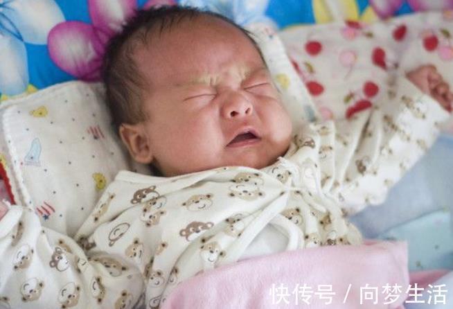 妈妈|宝宝几个月能认出妈妈?若宝宝有了这3个表现,可能是认出你了