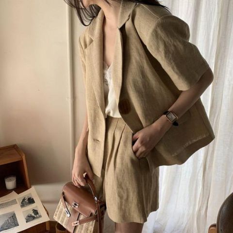 正式感|可甜可酷还超有范儿的西装短裤套装,时髦中带着一点小正式