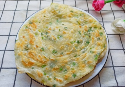 好吃|葱花饼怎么做才酥脆可口?原来和面有技巧,做对了比手抓饼还好吃