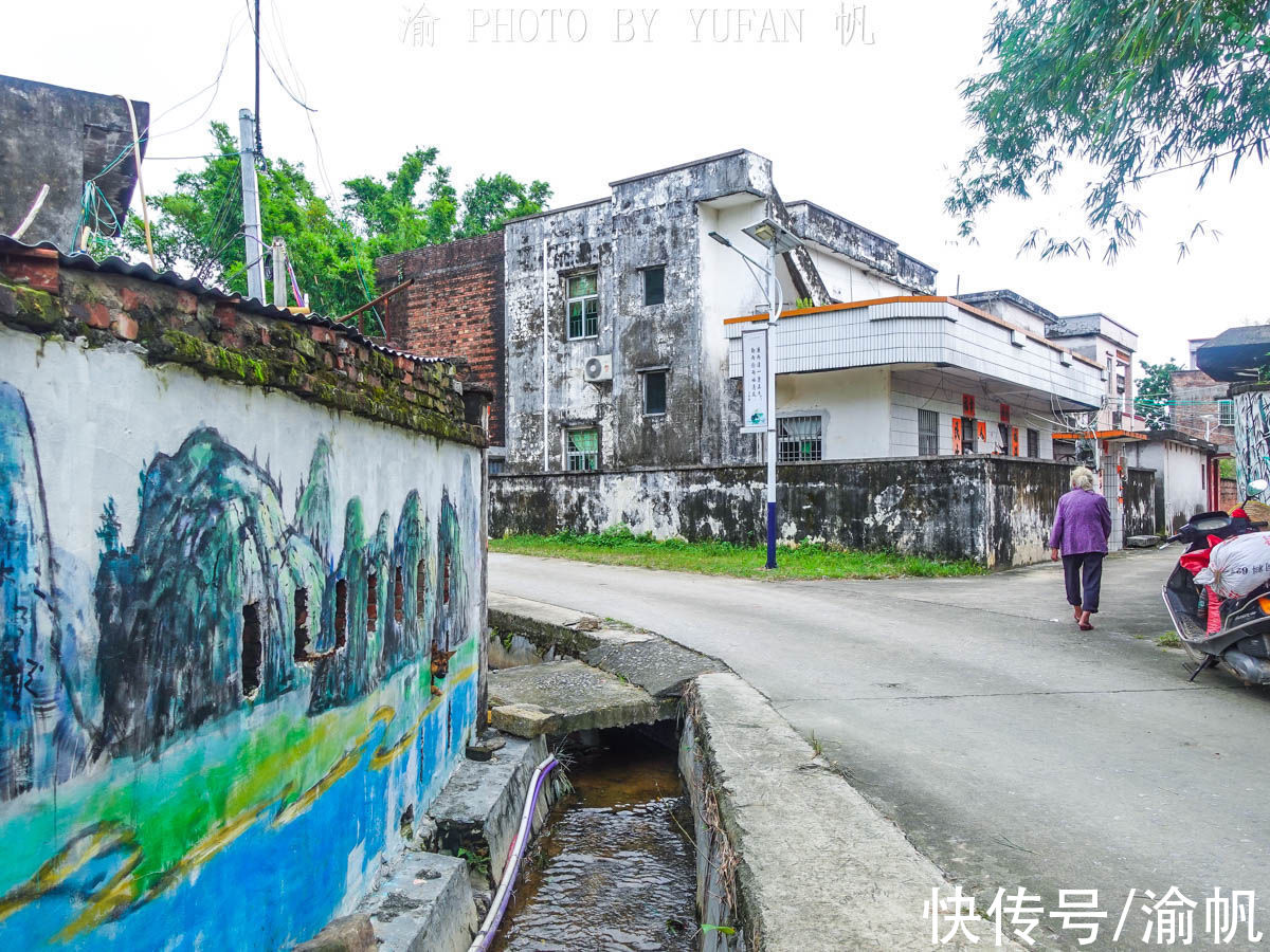 画坛$参观关山月故居，才知他名字的来历，房屋不大却是阳江的文化地标