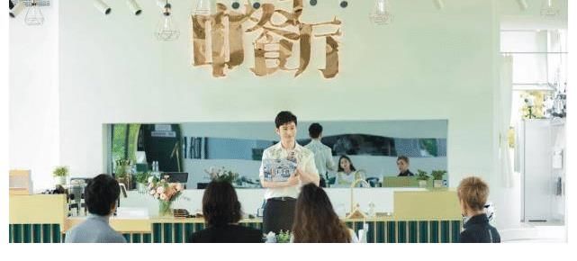 重心|4個廚房小白的《中餐廳》，要流量不要廚藝，節目重心是否偏離？