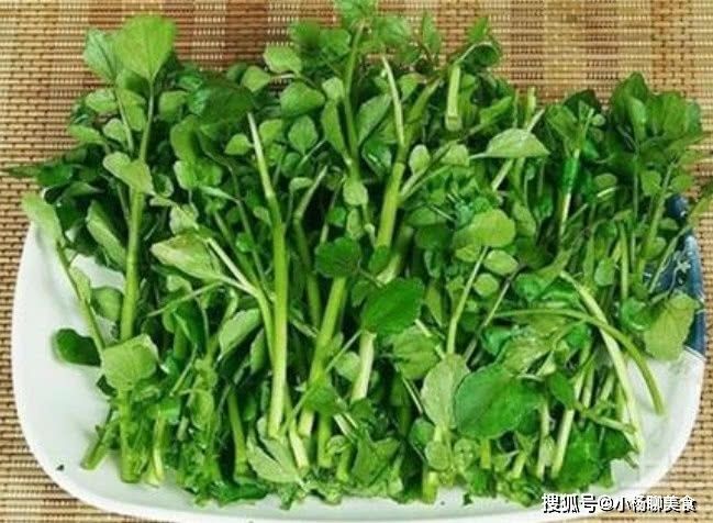 真正的“补钙王”就是它，隔三差五喝，做法简单，补钙长个头