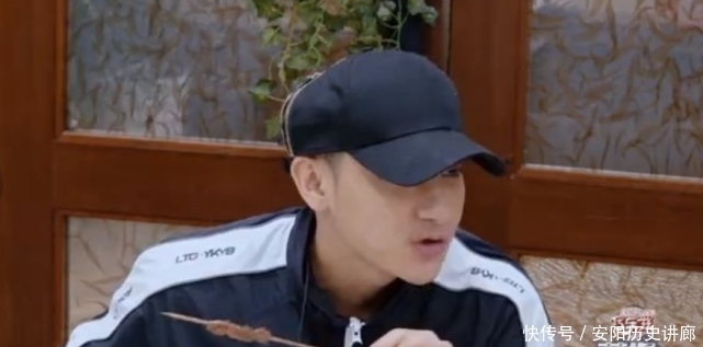 萌探 在《王牌》没存在感,在《萌探》成团宠,宋亚轩终于熬出了头