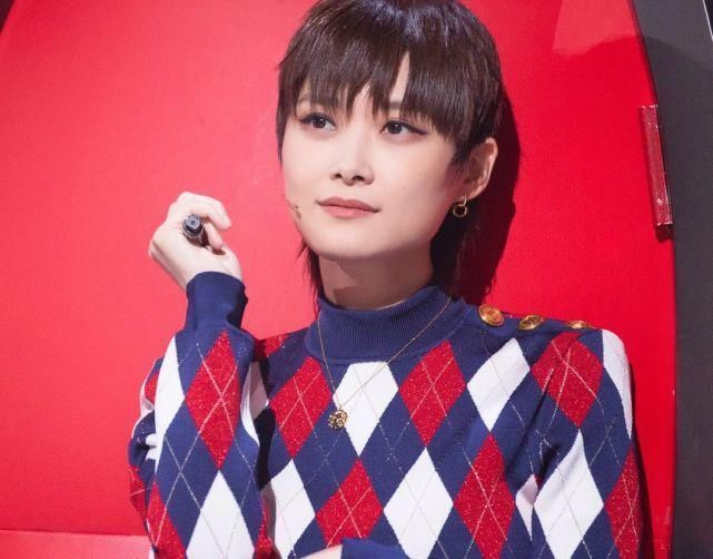 李健 中国好声音:她之所以会被淘汰,都是被这位导师一步步送走的