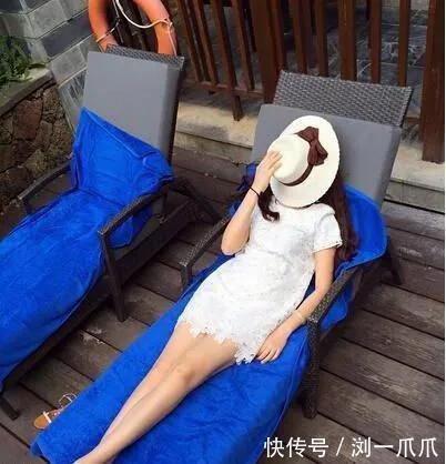 |搞笑GIF：对面的三个小哥哥，你惹起别人的羡慕嫉妒恨了！