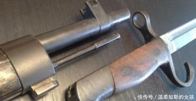 鲜为人知|二战时,日军步枪刺刀上为何带一个钩子?鲜为人知!