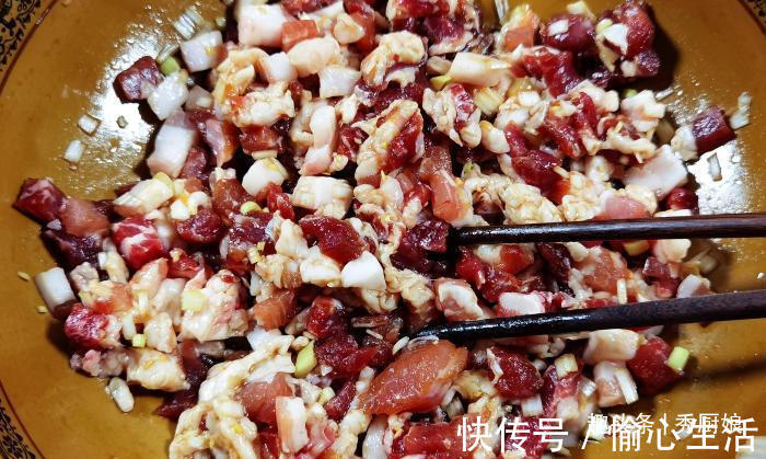 马齿苋|此菜农村到处是，新鲜的不起眼，晒干后太美味，冬天蒸包子吃真香