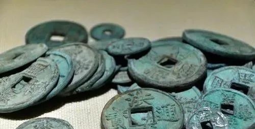 官员|明朝官员欠债,无力偿还,九岁儿子用了一个方法,三天还清