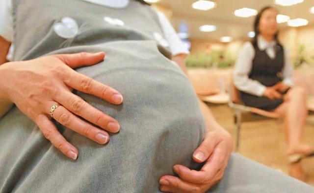 睡姿|孕晚期3种“睡姿”要不得,自己舒服了,但容易让胎儿缺氧