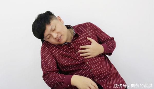 40岁以上的人心脏不好,身体可能会有5个症状,需注意
