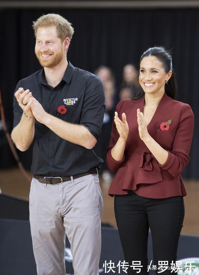 梅根包裹严实现身!脱离王室一年狂赚20亿,戴钻戒成富婆