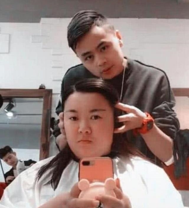 小姐姐为遮挡大圆脸,挑战公主切,网友这个发型不适合你!