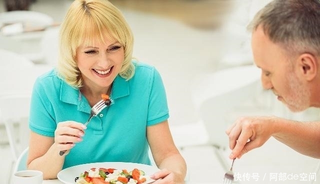 血管“清道夫”找到了,每天吃点,帮你清理血管垃圾,血栓不来扰