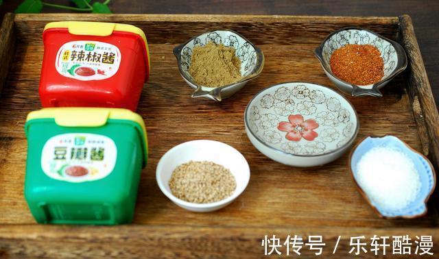 酱汁|1碗调料放锅里一炒，做酱香饼、拌面、夹馒头太香了，万能酱汁