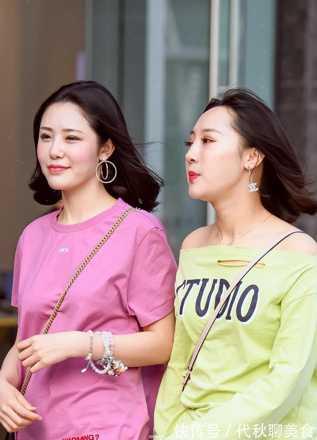 尖头 宽松的长衫营造出时尚的视觉观感,看起来时髦很多