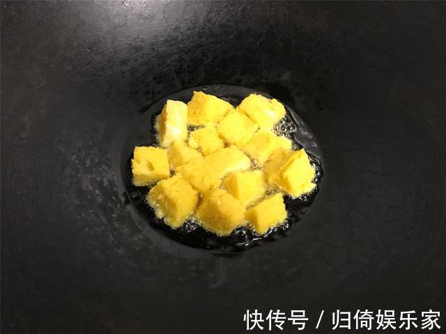 剩馒头新吃法，做成10分钟快手早餐，酥脆可口，好吃又营养