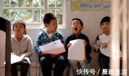 神经元|3种常见行为,会让孩子大脑“变笨”,很多父母经常做,还不自知