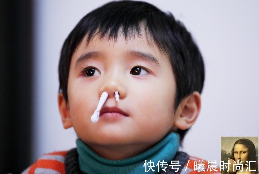鼻屎|喜欢“挖鼻孔”的孩子,长大都如何了?医生:多半逃不过2种结局
