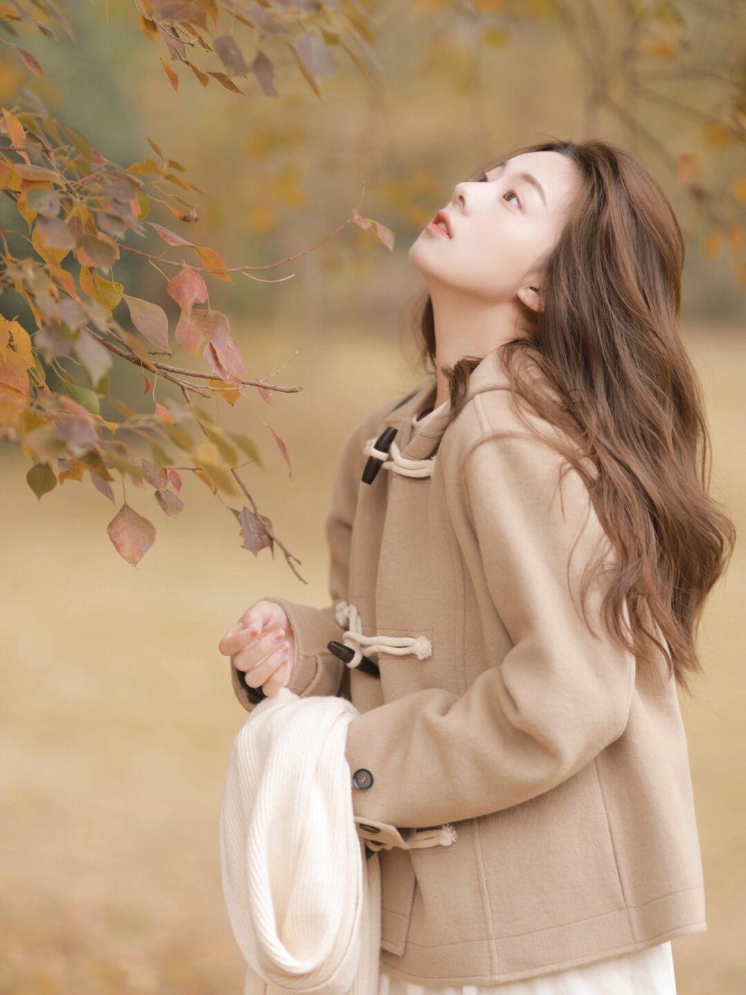 半身裙|没有高颜值、大长腿也别焦虑,试试“毛呢外套”,太适合普通大众