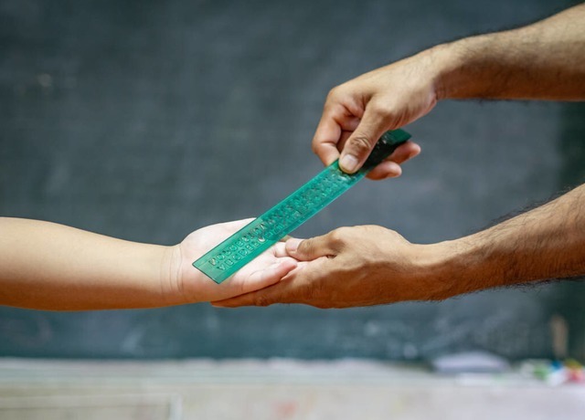 请假条|小学生“请假条”走红,老师看完笑出鹅叫:太精彩,必须批准