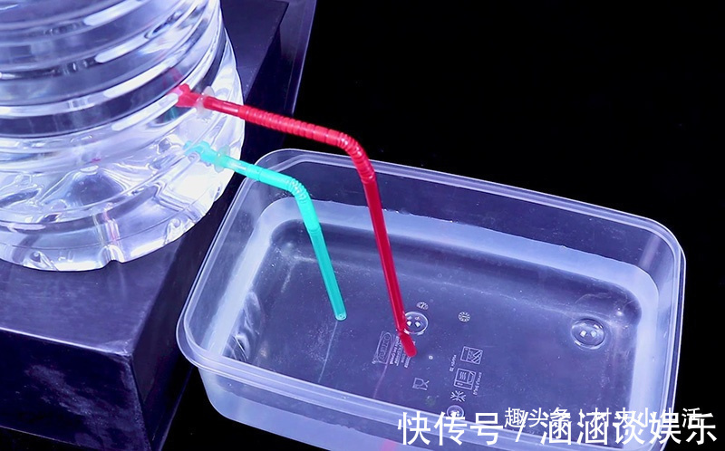 露出水面|食用油桶不要扔,清洗干净改造一个神器,家家户户都用得上