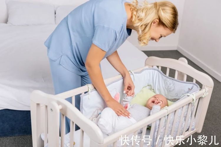 被子|秋冬季节警惕“蒙被综合症”,宝宝睡觉时父母对保暖的误解太深