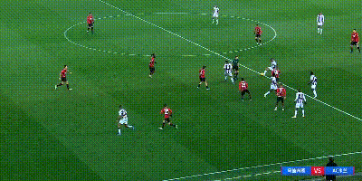 貝托|1-1！意甲18冠王補(bǔ)時(shí)絕平，伊布倒鉤破門，40歲打進(jìn)五大聯(lián)賽300球