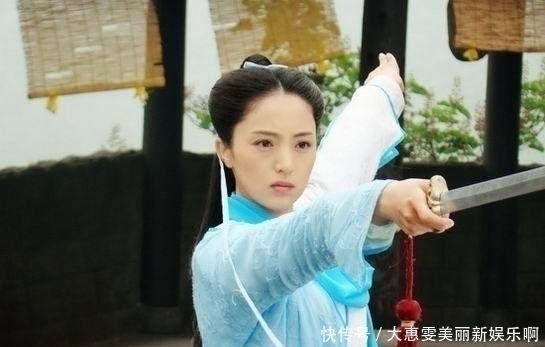 老和尚@女子一上联“面对面吃面”,和尚当场对下联,女子听了又羞又恼