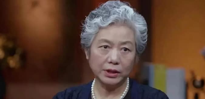 杨咏梅|李玫瑾坦言:妈妈在这3件事上越能“忍”,教出的孩子越优秀
