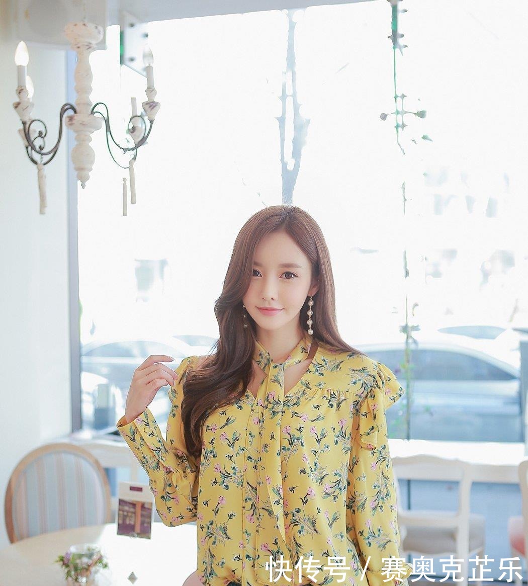 玻彩|孙允珠:春熙芊柳珐琅玻彩褶皱碎花衫!