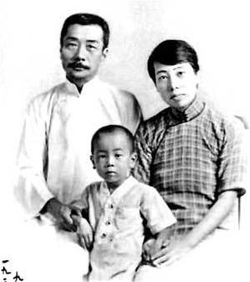 曾祖父@1936年鲁迅深夜暴亡,留7条遗嘱,为何劝诫后人不得从事2个职业